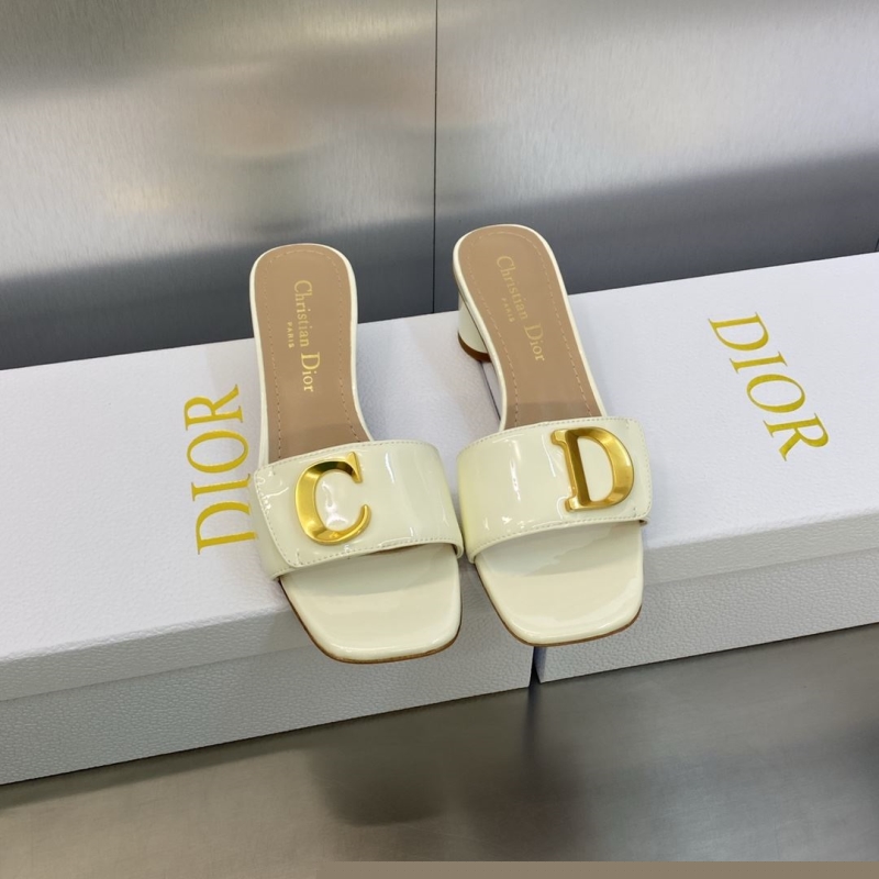 ch**an D*or slippers